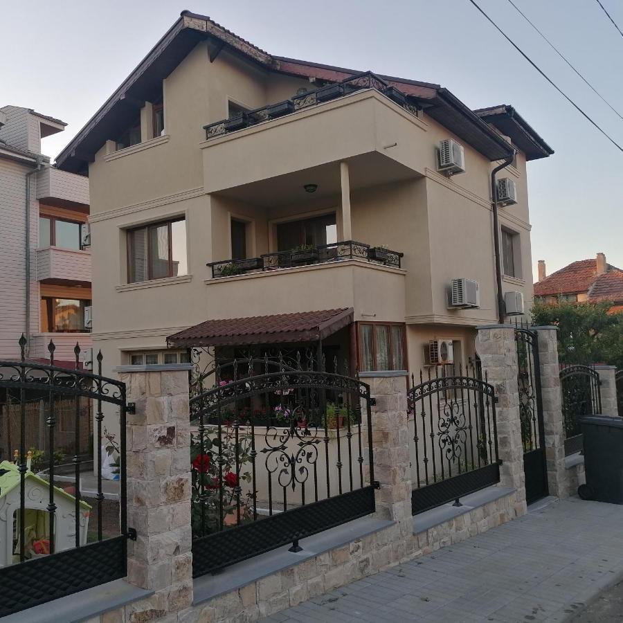 Apartments Dona Chernomorets Dış mekan fotoğraf